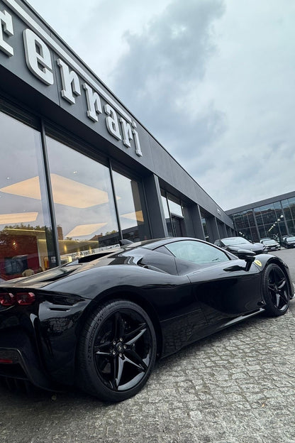 Ferrari SF90